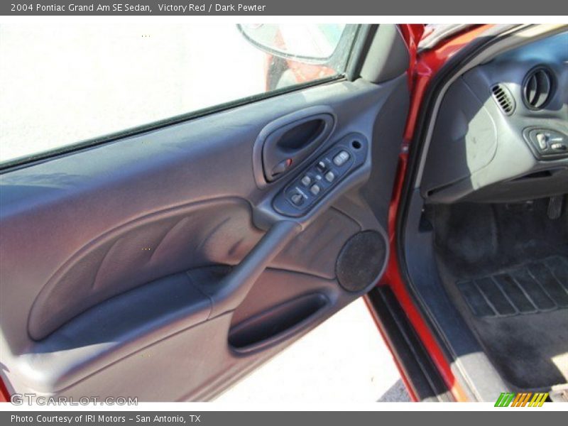 Victory Red / Dark Pewter 2004 Pontiac Grand Am SE Sedan