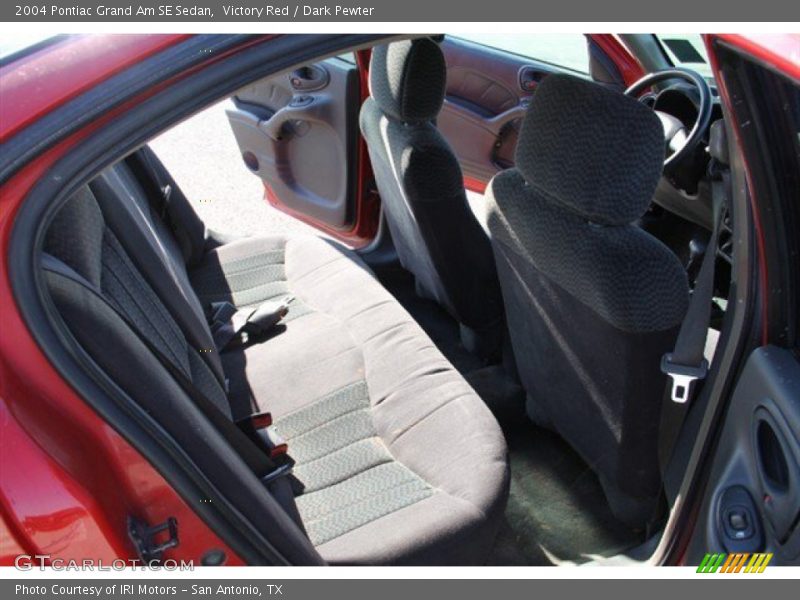 Victory Red / Dark Pewter 2004 Pontiac Grand Am SE Sedan