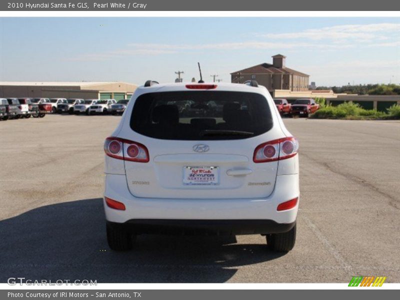 Pearl White / Gray 2010 Hyundai Santa Fe GLS