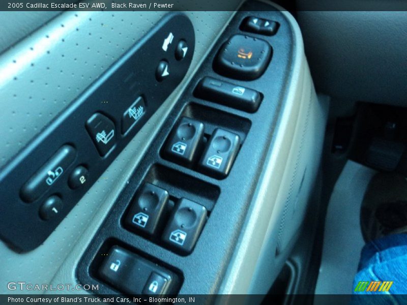 Black Raven / Pewter 2005 Cadillac Escalade ESV AWD
