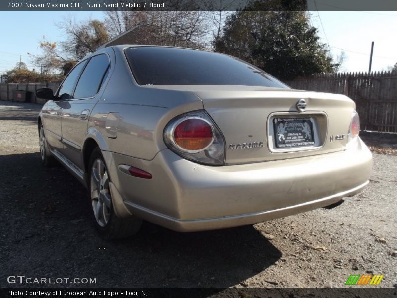 Sunlit Sand Metallic / Blond 2002 Nissan Maxima GLE