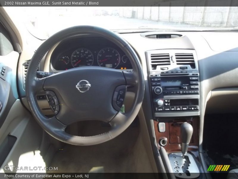 Sunlit Sand Metallic / Blond 2002 Nissan Maxima GLE