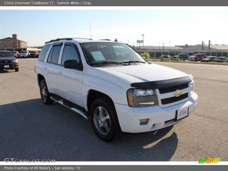 Summit White / Gray 2009 Chevrolet TrailBlazer LT