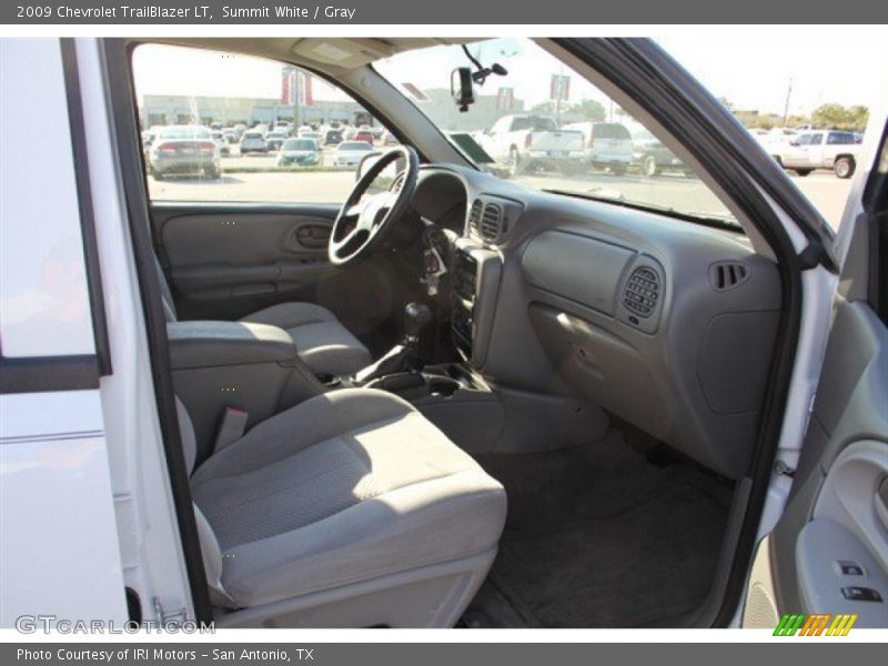 Summit White / Gray 2009 Chevrolet TrailBlazer LT