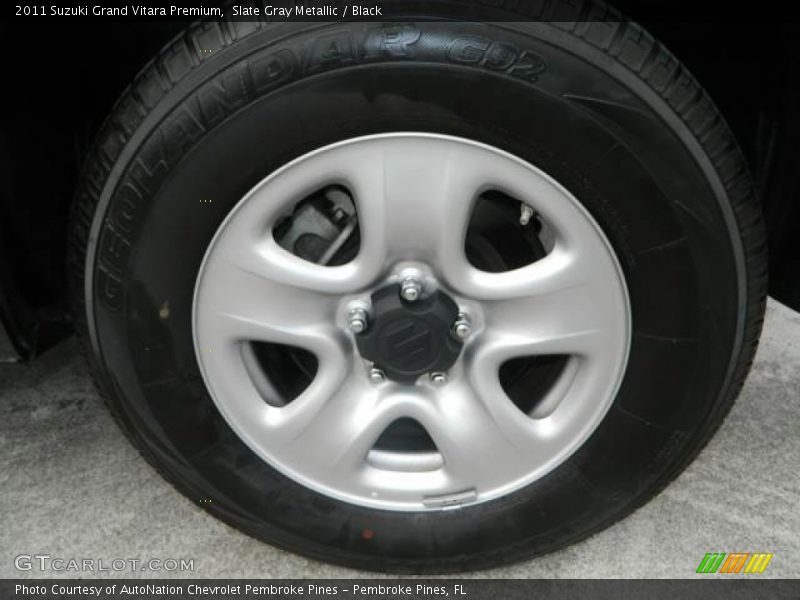 Slate Gray Metallic / Black 2011 Suzuki Grand Vitara Premium