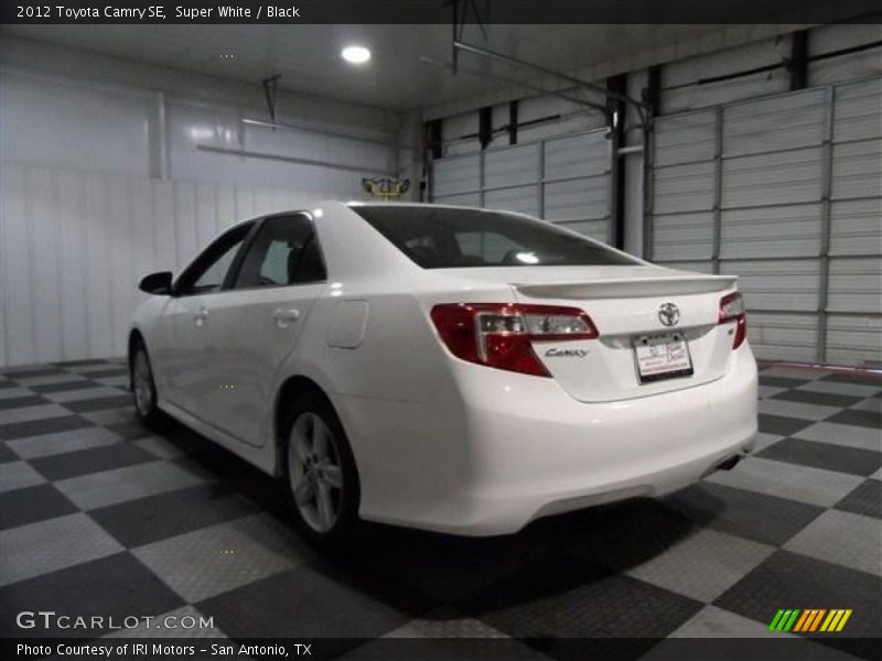 Super White / Black 2012 Toyota Camry SE
