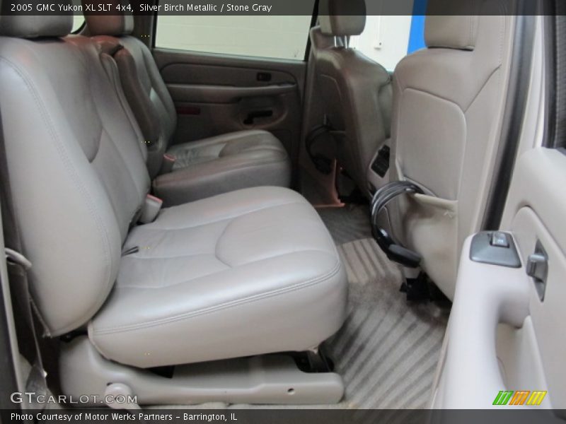 Silver Birch Metallic / Stone Gray 2005 GMC Yukon XL SLT 4x4