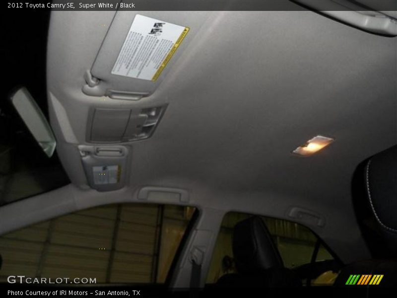 Super White / Black 2012 Toyota Camry SE