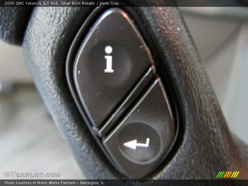 Silver Birch Metallic / Stone Gray 2005 GMC Yukon XL SLT 4x4