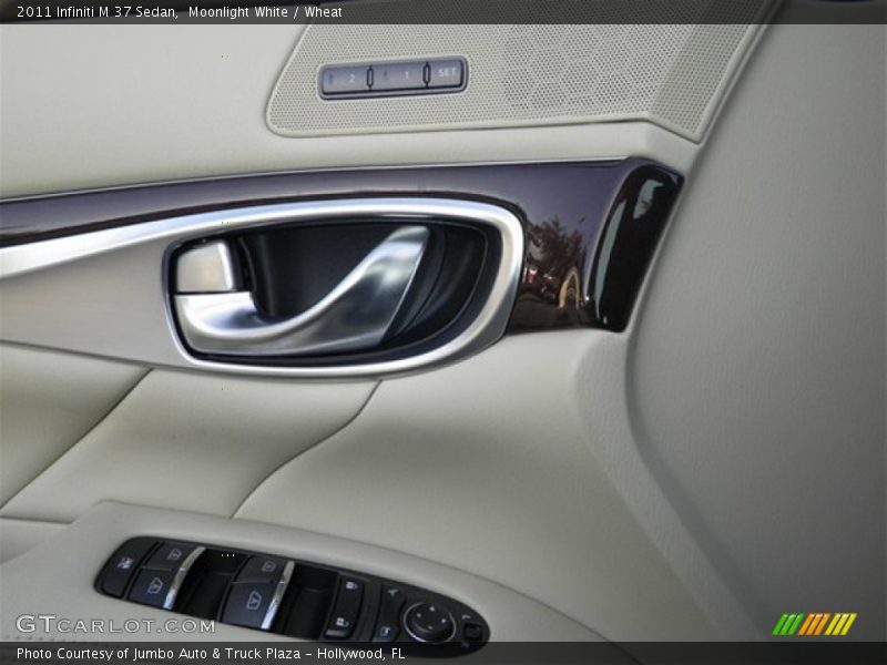 Moonlight White / Wheat 2011 Infiniti M 37 Sedan
