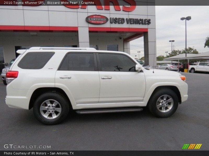 Blizzard White Pearl / Graphite 2010 Toyota 4Runner SR5