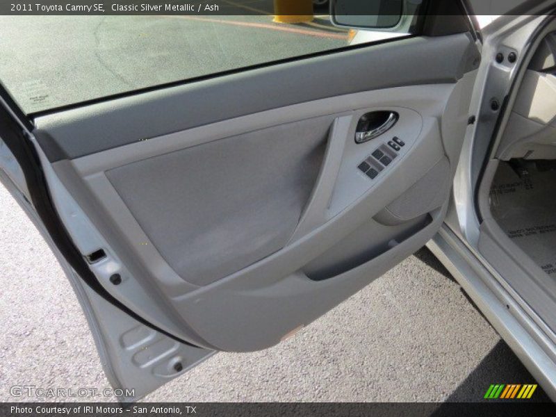 Classic Silver Metallic / Ash 2011 Toyota Camry SE