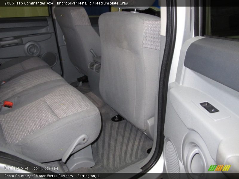 Bright Silver Metallic / Medium Slate Gray 2006 Jeep Commander 4x4