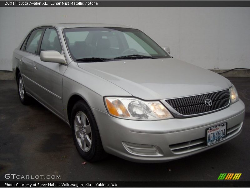 Lunar Mist Metallic / Stone 2001 Toyota Avalon XL