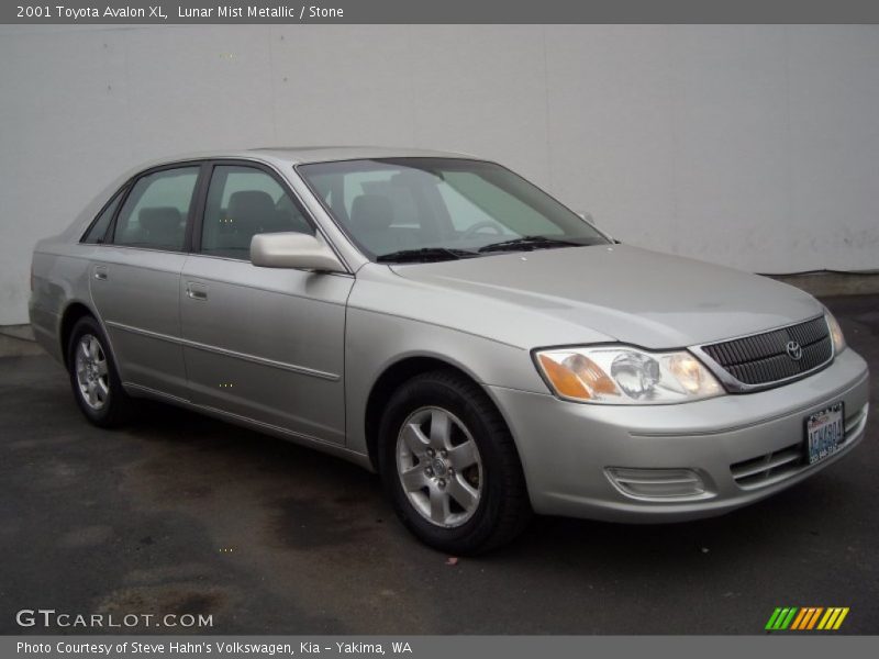 Lunar Mist Metallic / Stone 2001 Toyota Avalon XL