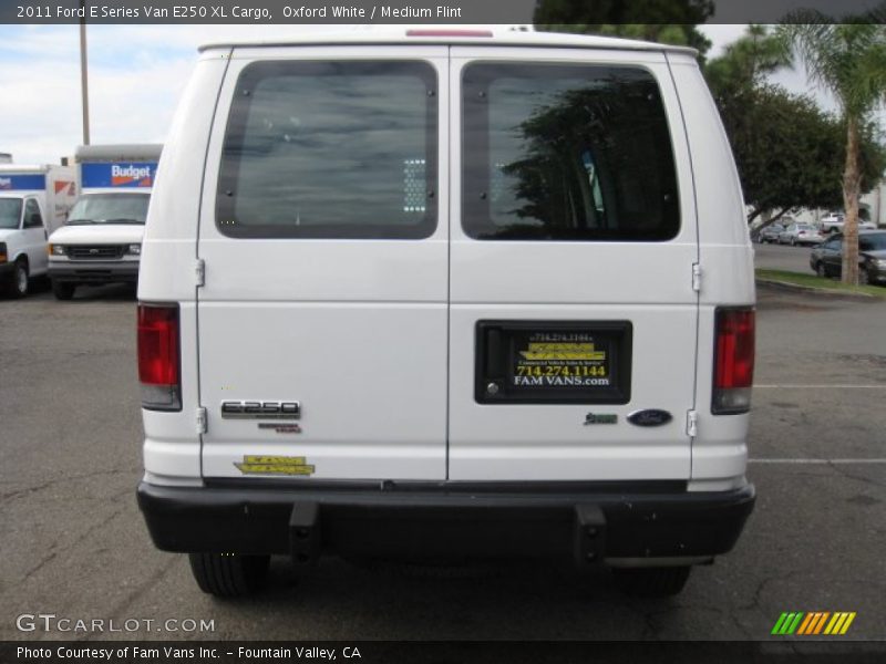 Oxford White / Medium Flint 2011 Ford E Series Van E250 XL Cargo