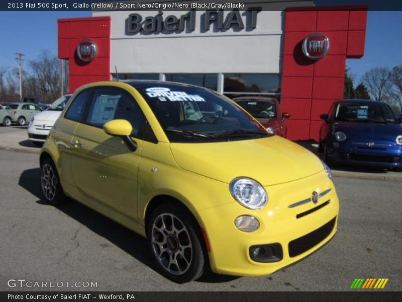 Giallo (Yellow) / Sport Nero/Grigio/Nero (Black/Gray/Black) 2013 Fiat 500 Sport