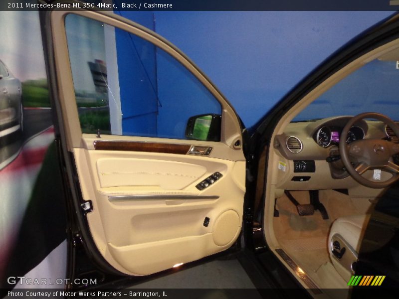 Black / Cashmere 2011 Mercedes-Benz ML 350 4Matic