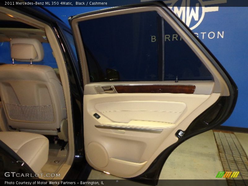 Black / Cashmere 2011 Mercedes-Benz ML 350 4Matic