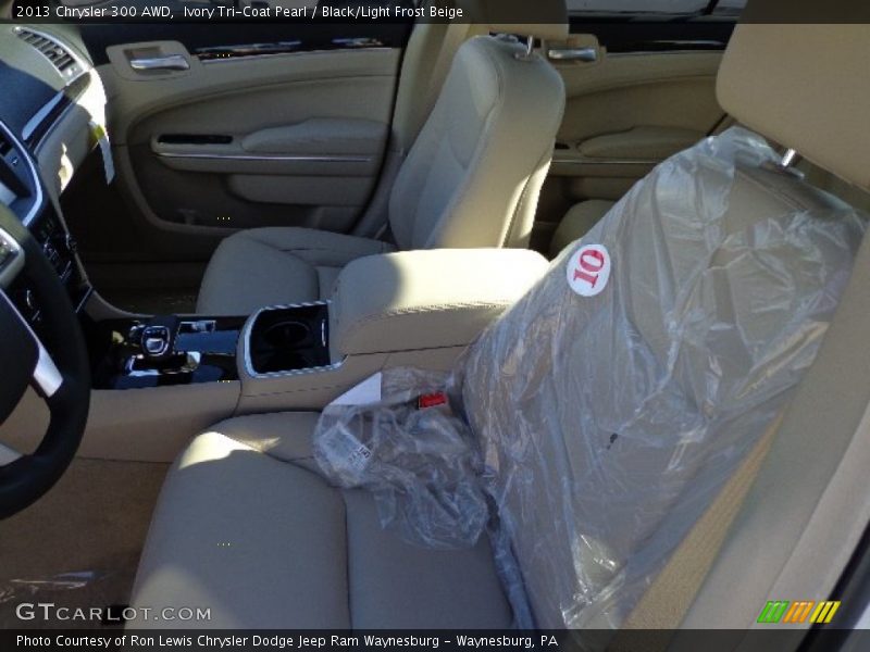 Ivory Tri-Coat Pearl / Black/Light Frost Beige 2013 Chrysler 300 AWD