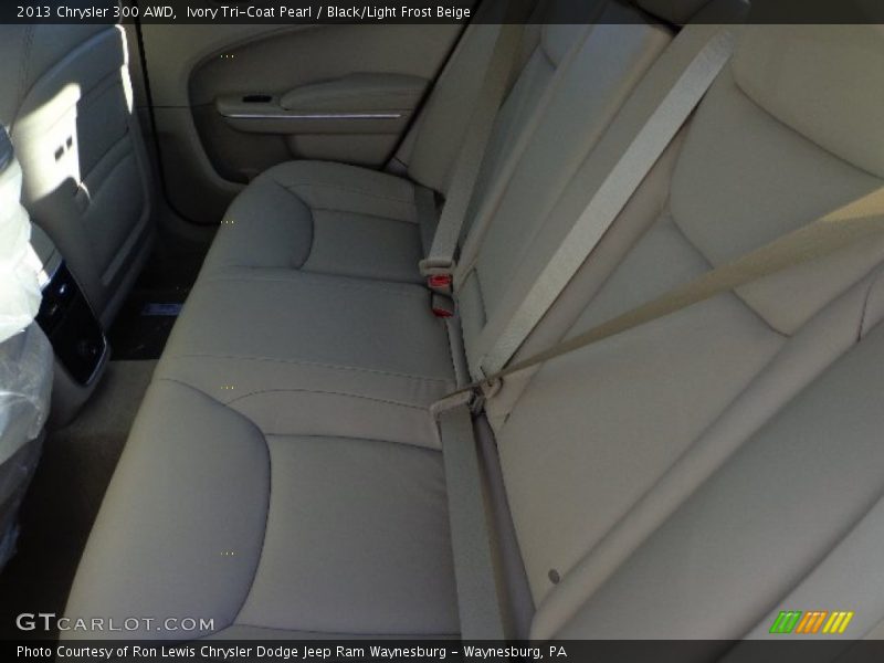 Ivory Tri-Coat Pearl / Black/Light Frost Beige 2013 Chrysler 300 AWD