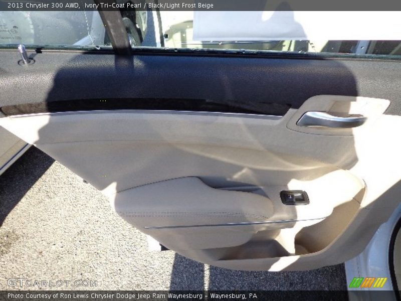Ivory Tri-Coat Pearl / Black/Light Frost Beige 2013 Chrysler 300 AWD