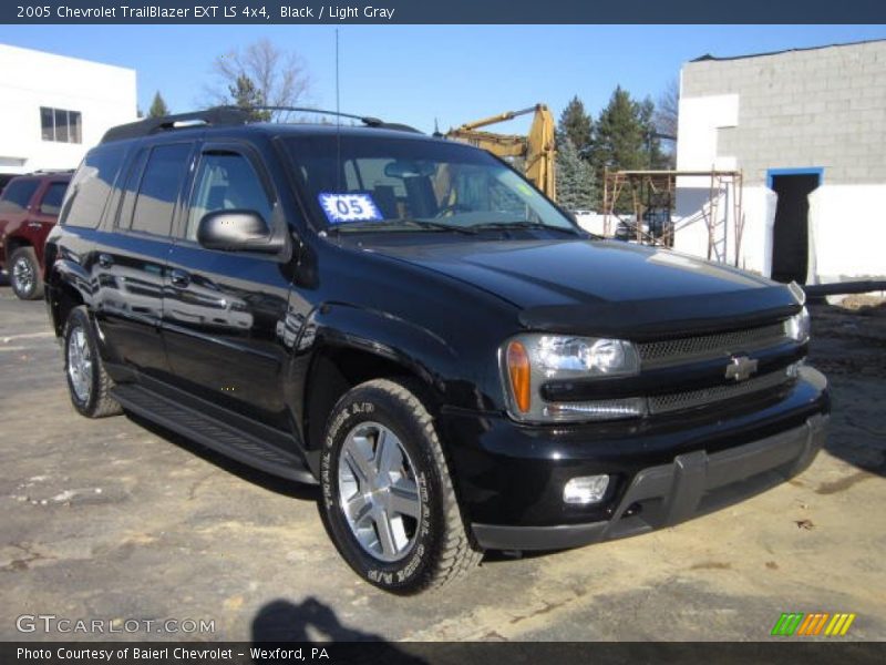Black / Light Gray 2005 Chevrolet TrailBlazer EXT LS 4x4