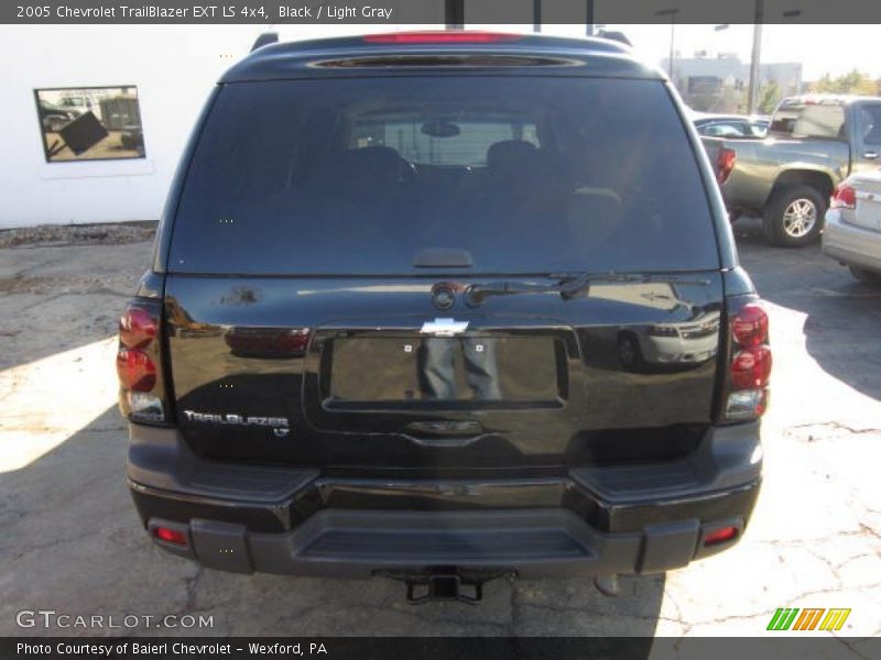 Black / Light Gray 2005 Chevrolet TrailBlazer EXT LS 4x4