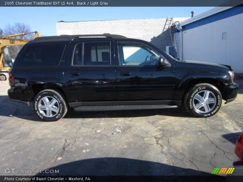 Black / Light Gray 2005 Chevrolet TrailBlazer EXT LS 4x4
