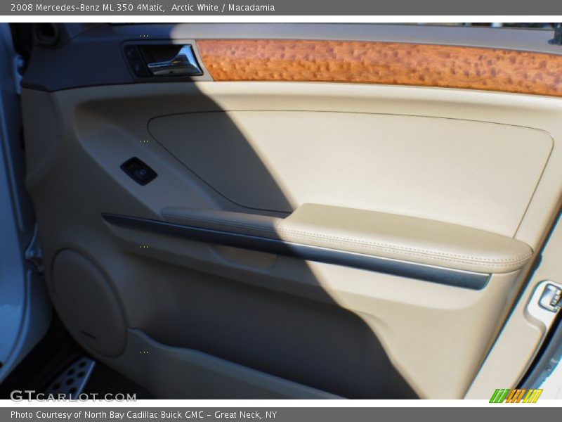 Arctic White / Macadamia 2008 Mercedes-Benz ML 350 4Matic