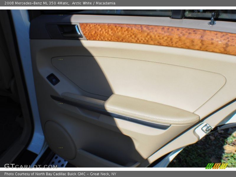 Arctic White / Macadamia 2008 Mercedes-Benz ML 350 4Matic