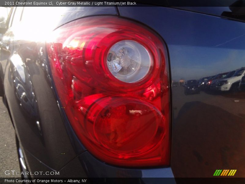 Cyber Gray Metallic / Light Titanium/Jet Black 2011 Chevrolet Equinox LS