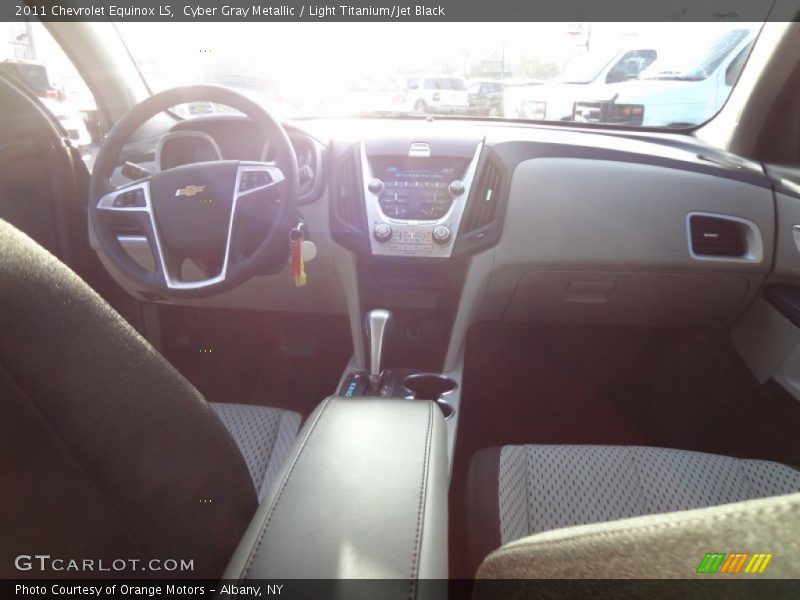 Cyber Gray Metallic / Light Titanium/Jet Black 2011 Chevrolet Equinox LS
