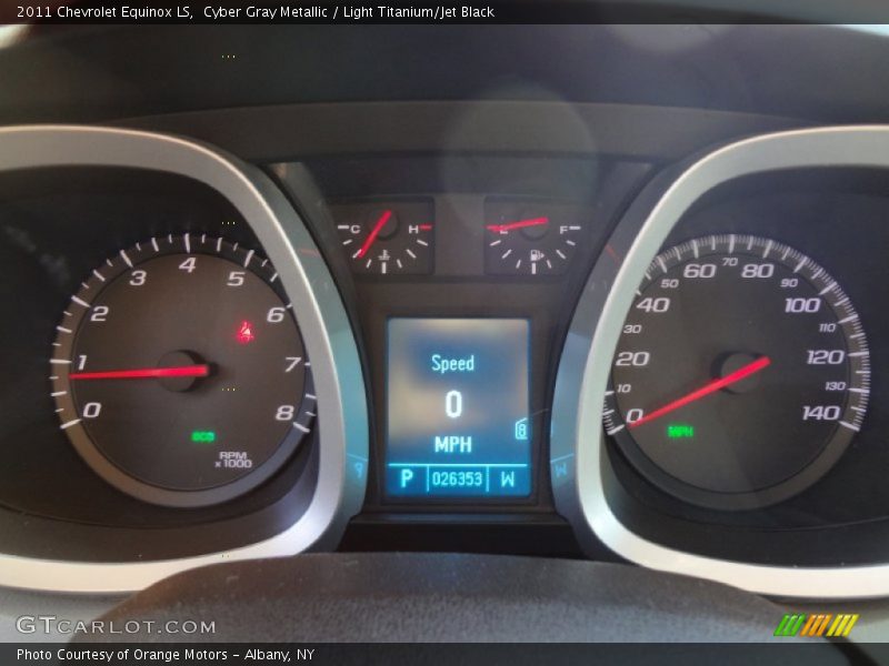 Cyber Gray Metallic / Light Titanium/Jet Black 2011 Chevrolet Equinox LS