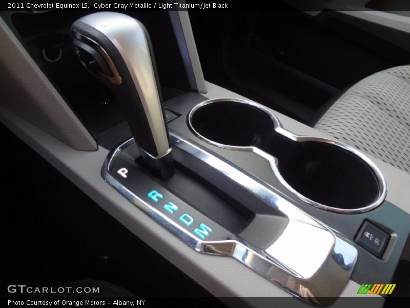 Cyber Gray Metallic / Light Titanium/Jet Black 2011 Chevrolet Equinox LS