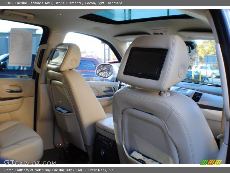 White Diamond / Cocoa/Light Cashmere 2007 Cadillac Escalade AWD