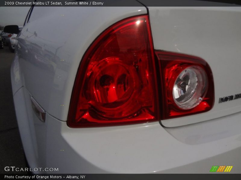 Summit White / Ebony 2009 Chevrolet Malibu LT Sedan