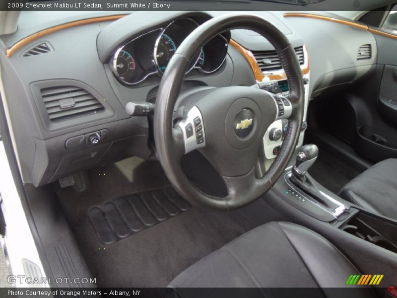 Summit White / Ebony 2009 Chevrolet Malibu LT Sedan