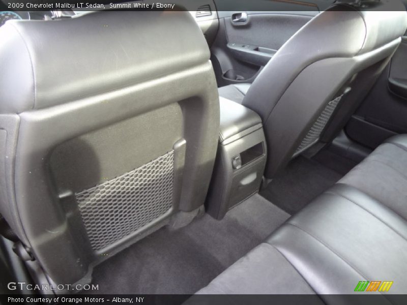 Summit White / Ebony 2009 Chevrolet Malibu LT Sedan