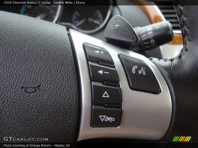 Summit White / Ebony 2009 Chevrolet Malibu LT Sedan