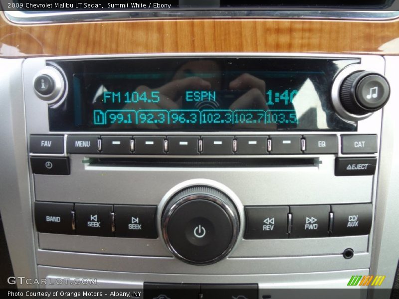 Summit White / Ebony 2009 Chevrolet Malibu LT Sedan