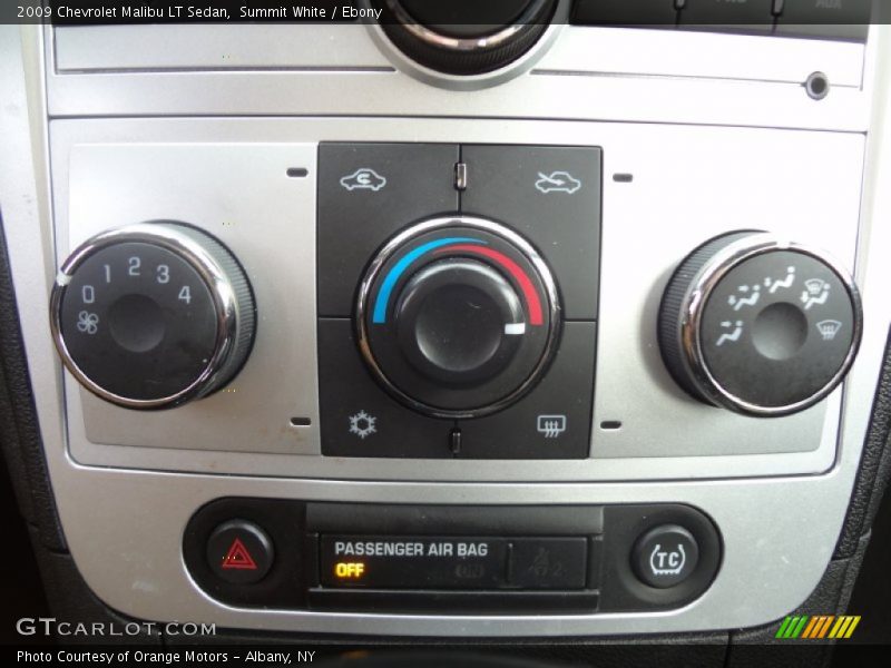 Summit White / Ebony 2009 Chevrolet Malibu LT Sedan