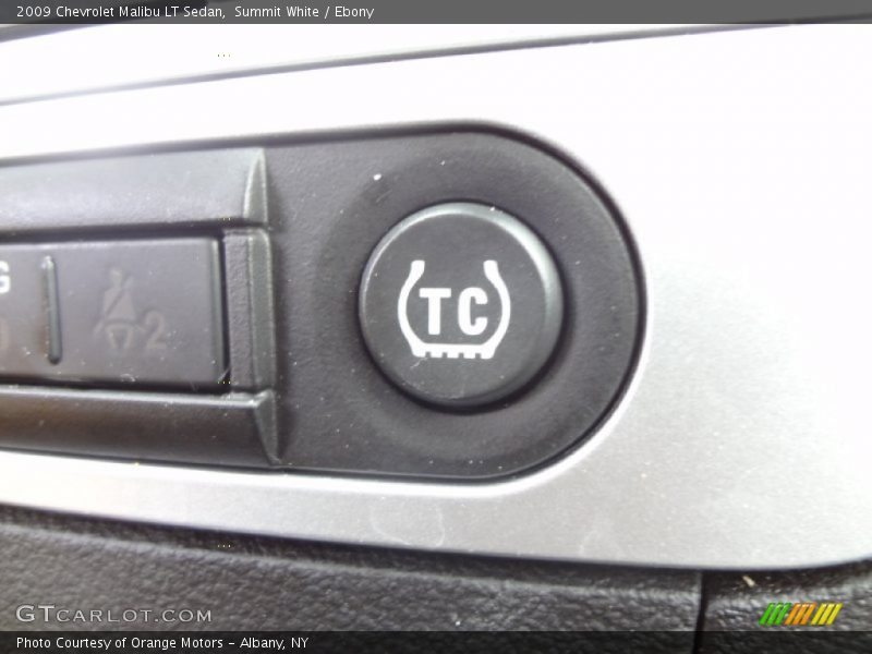 Summit White / Ebony 2009 Chevrolet Malibu LT Sedan