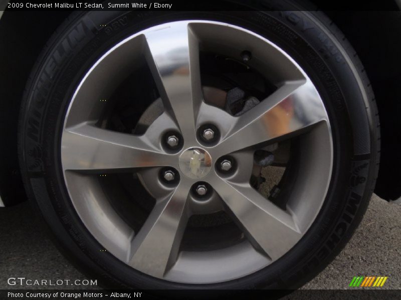 Summit White / Ebony 2009 Chevrolet Malibu LT Sedan