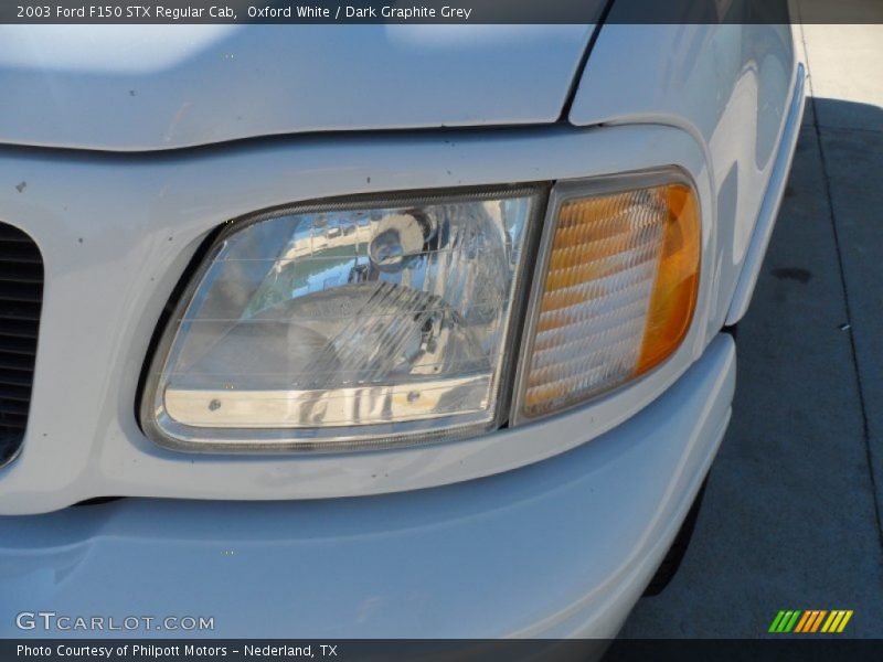 Oxford White / Dark Graphite Grey 2003 Ford F150 STX Regular Cab