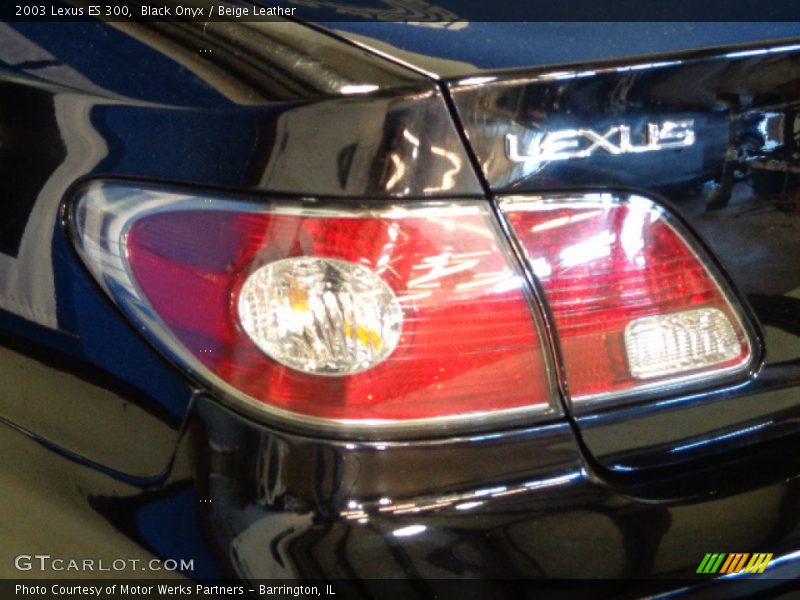 Black Onyx / Beige Leather 2003 Lexus ES 300