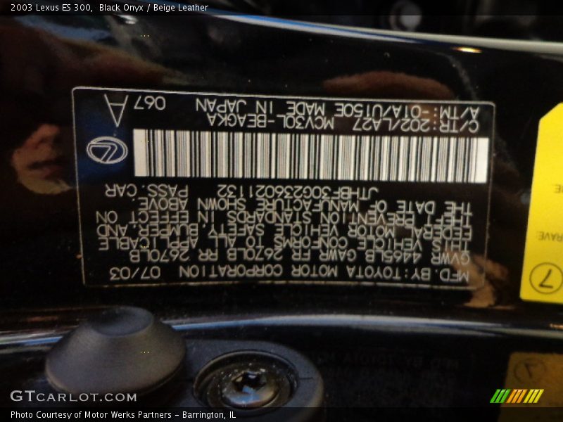 Black Onyx / Beige Leather 2003 Lexus ES 300
