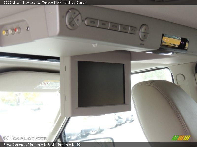Entertainment System of 2010 Navigator L