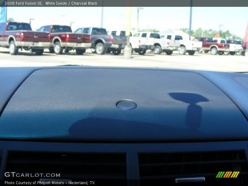 White Suede / Charcoal Black 2008 Ford Fusion SE