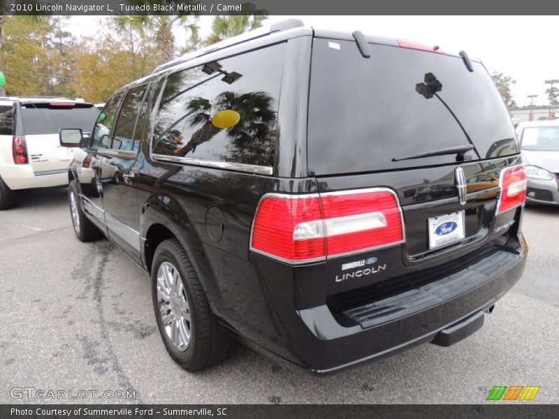 Tuxedo Black Metallic / Camel 2010 Lincoln Navigator L